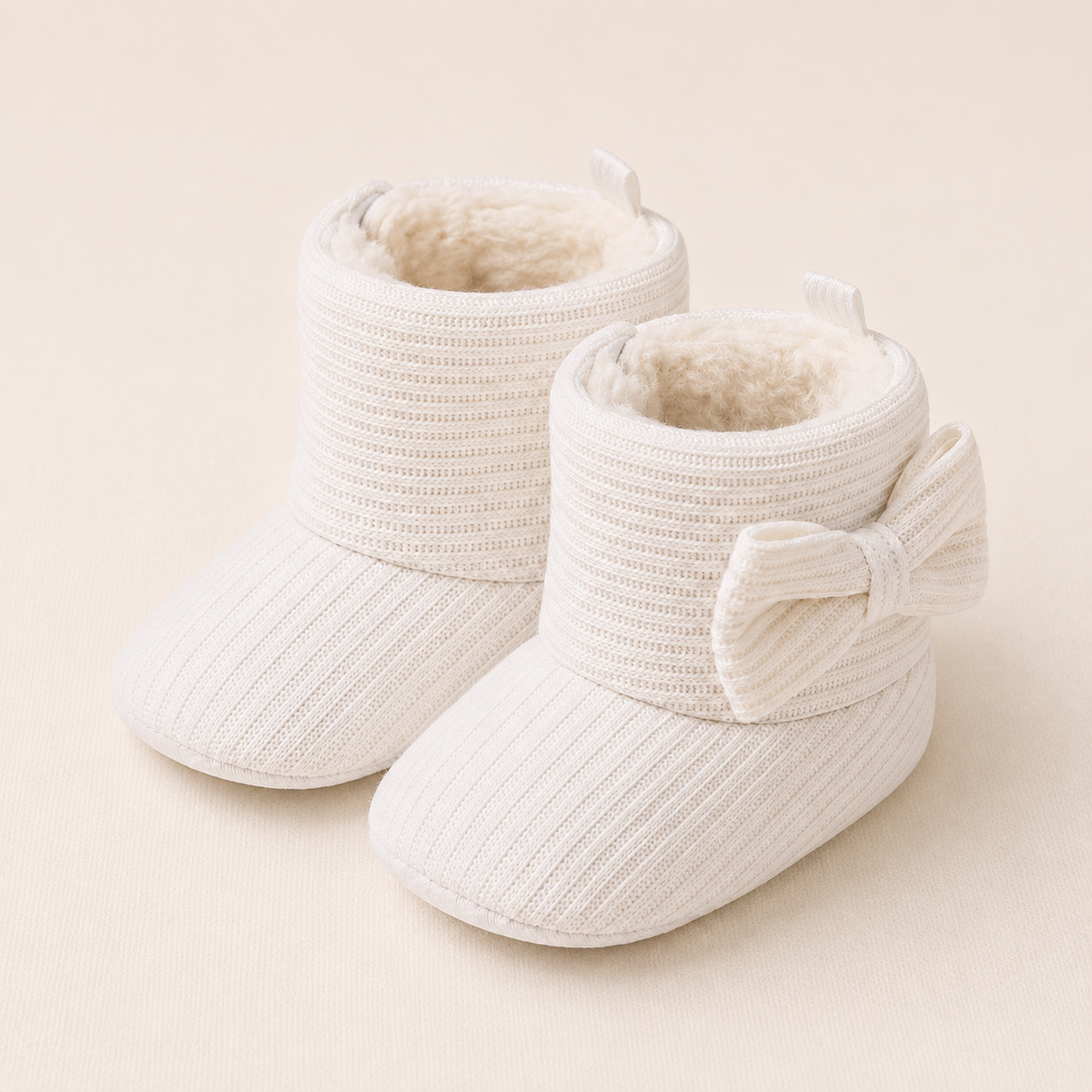 Les Bottines Douillettes — Chaussons bébé d’hiver à nœud